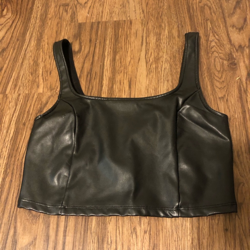 Olive + Oak black pleather cropped tank medium